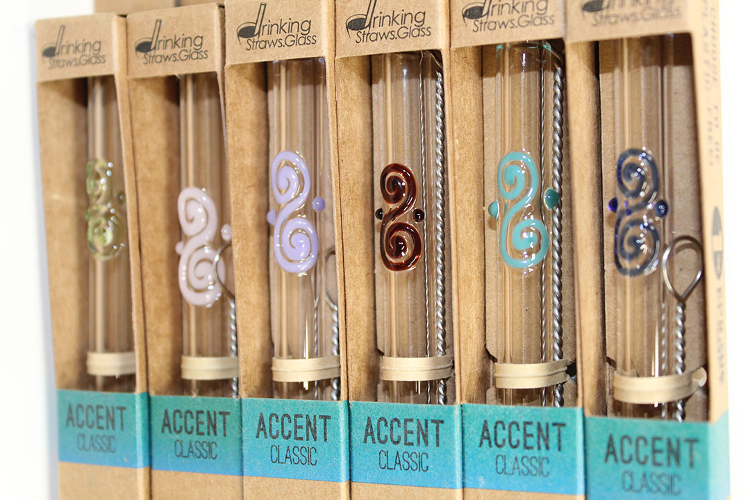 Double Spiral Glass Straw Travel Set - Image 3